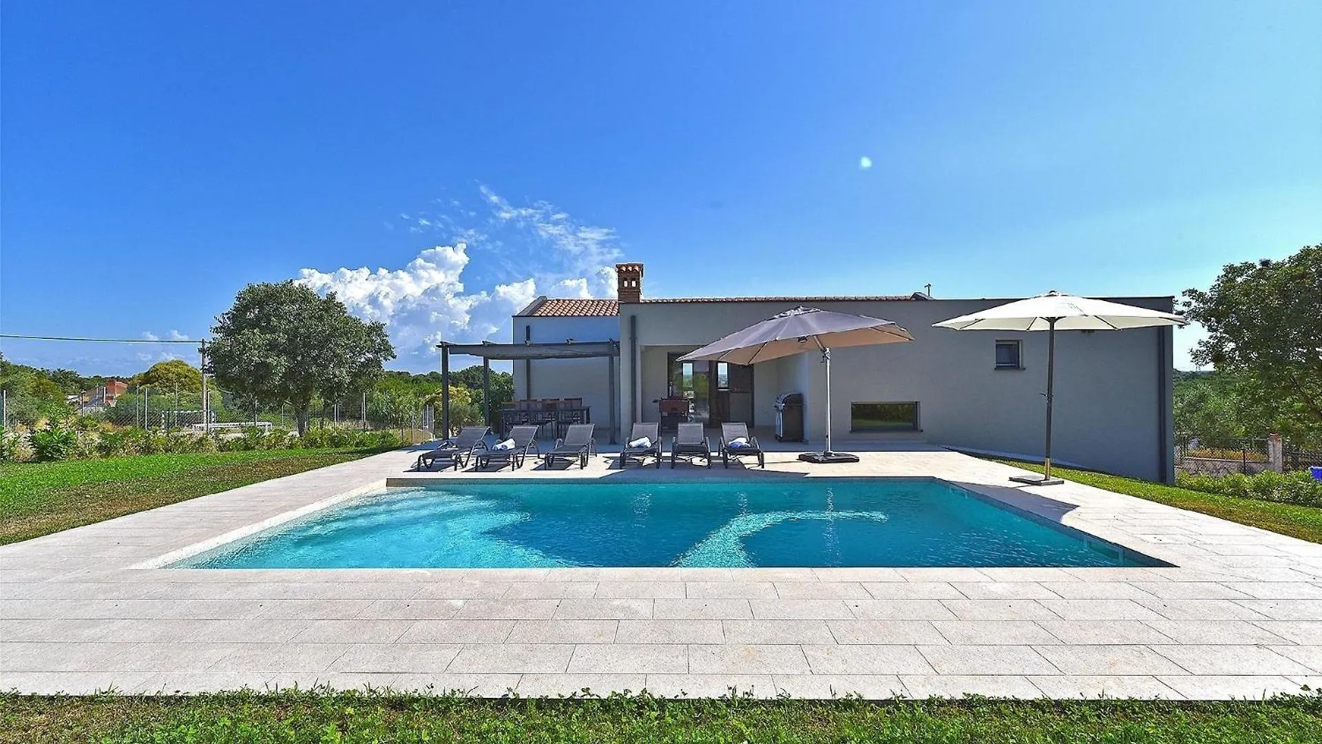 Ferienhaus Mit Privatpool Fuer 6 Personen Ca 200 Qm In Vintijan, Istrien Istrische Riviera Pula